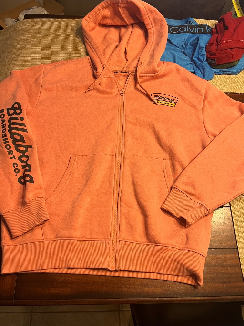 #82 Billabong Coral Zip-Up Hoodie with Logo Sleeve Men’s large tags removed